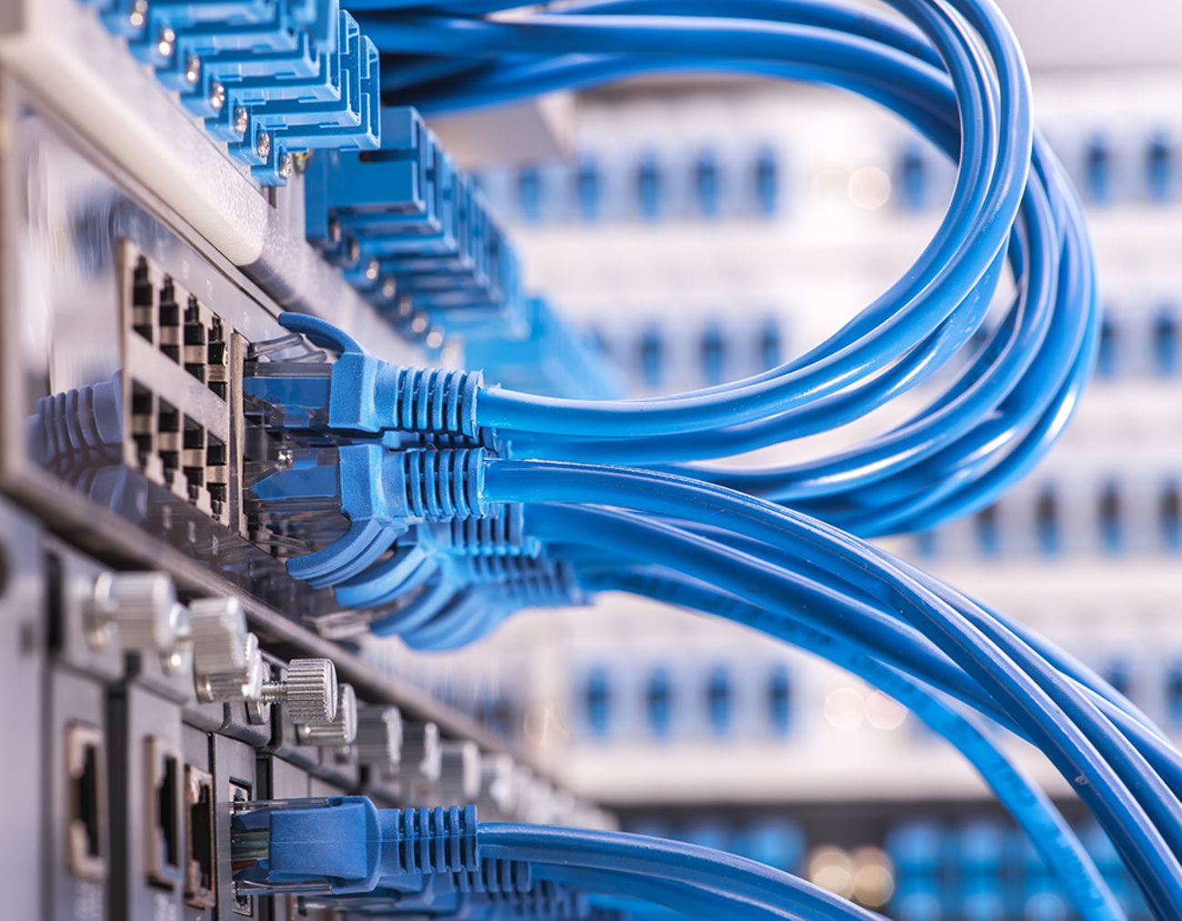 Netzwerke bei Hema Elektrotechnik GmbH in Rosenheim